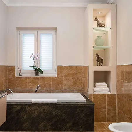 Emerald Shores Villa